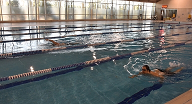 21 MART DÜNYA DOWN SENDROMLULAR FARKINDALIK GÜNÜ KAPSAMINDA ÖZEL YÜZÜCÜLERE ZİYARET