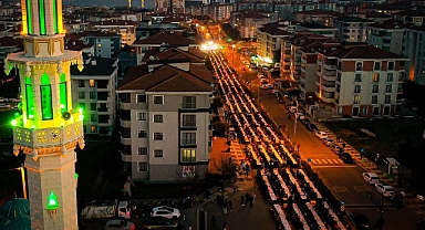 Atatürk ve Yavuz Mahallelerinde Binlerce Kişi Halk Sofralarında Buluştu