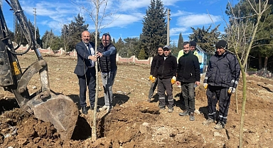 Büyükkarıştıran’da Yeşil Alan Çalışmaları Devam Ediyor