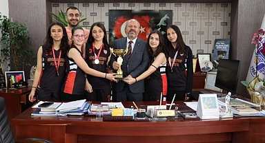 Büyükkarıştıran’ın Yıldız Kızları İl Şampiyonu Oldu!