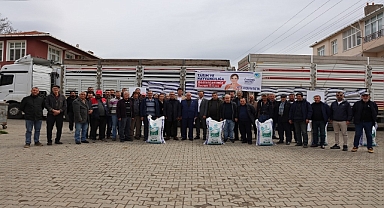 BÜYÜKŞEHİRDEN, ÜRETİCİLERE KUZU-OĞLAK YEMİ DESTEĞİ