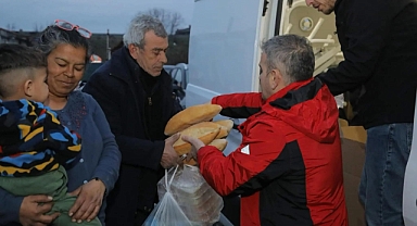 EDİRNE BELEDİYESİ, DEPREMZEDELER İÇİN İFTARİYELİK YEMEK DAĞITTI