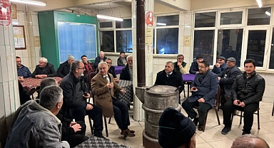 Vali Uğur Turan Armağan Köyü’nde Teravih Sonrası Vatandaşlarla Buluştu