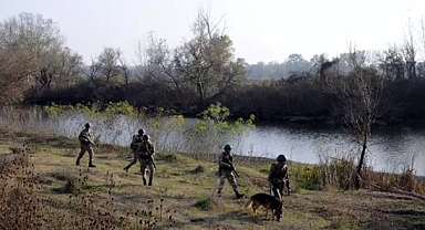 Yunanistan'a kaçmaya çalışan 5 terör şüphelisi yakalandı