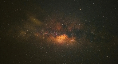 16 Nisan 2025 Günlük Burç Yorumları: Güneş Koç Burcunda Parlıyor!