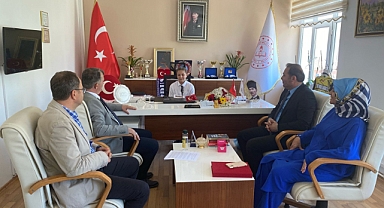 23 Nisan Coşkusunda Anlamlı Temsil