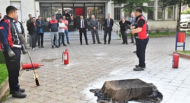 Babaeski İtfaiyesi, Hükümet Konağı Personeline Yangın Tatbikatı Eğitimi Verdi
