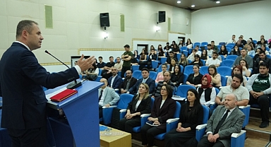 Başkan Bulut, Teknogirişimcilik Konusunda Öğrencilerle Buluştu