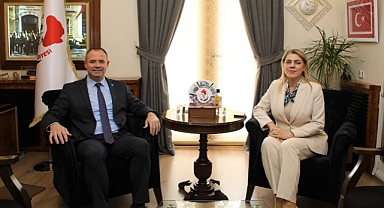 Başkan Derya Bulut’tan Rektör Rengin Ak’a Nezaket Kabulü