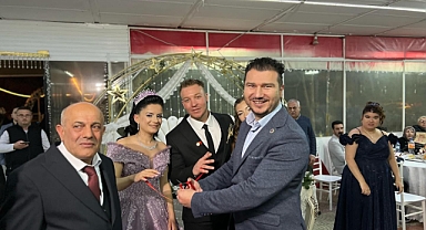 Başkan Fırat Yayla, Genç Çiftin Nişan Sevincine Ortak Oldu