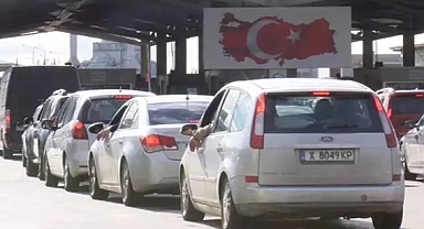 Bayramda gümrük kapılarında yolcu rekoru; Kapıkule, İstanbul Havalimanı, Kuşadası Limanı ilk sırada