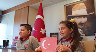 Çorlu`da Başkanlık Makamı İrem ve Kerem'e Emanet