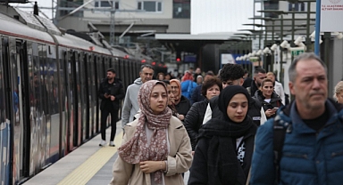 EMEK VE DAYANIŞMA GÜNÜ’NDE KENT İÇİ RAYLI SİSTEM HATLARI ÜCRETSİZ