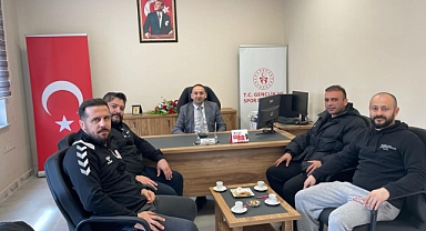 Güreş Milli Takım Antrenörlerinden Özmen Akın’a Anlamlı Ziyaret