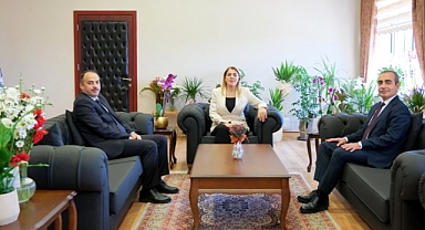 İŞKUR ve SGK İl Müdürlerinden KLÜ Rektörü Prof. Dr. Ak’a Hayırlı Olsun Ziyareti