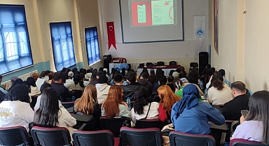 Kariyer Yolculuğu ile Gençlere Işık Tuttu