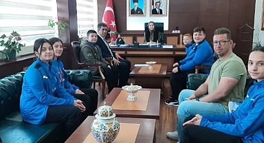 Pınarhisar’dan Büyük Başarı: Floor Curling’de Grup Şampiyonu Oldular