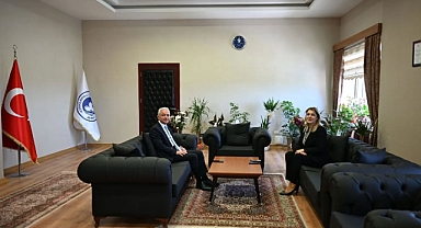 Vali Turan’dan Rektör Ak’a İade-i Ziyaret