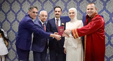 Vali Turan ve Başsavcı Eroğlu, Nikah Törenine Katıldı