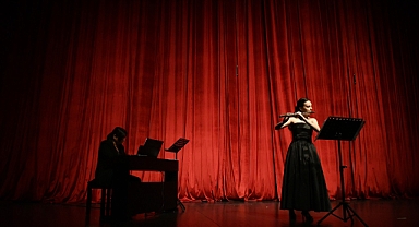 Zeynep Ece Kaplan’dan Büyüleyici Yan Flüt Resitali