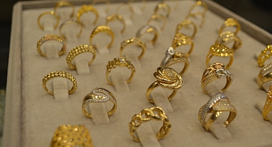 15 Mayıs 2025 Güncel Altın Fiyatları Belli Oldu! İşte Çeyrek, Gram ve Cumhuriyet Altını Rakamları