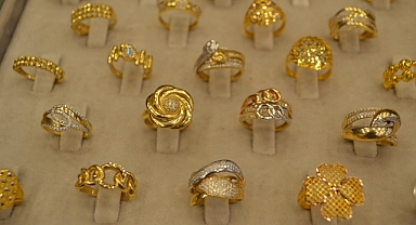 20 Mayıs 2025 Altın Fiyatları: Çeyrek, Gram, Cumhuriyet Altını Ne Kadar Oldu?