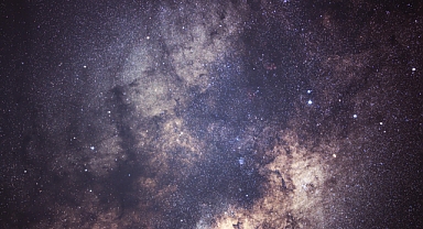 3 Mayıs 2025 Günlük Burç Yorumları: Astrolojik Etkiler Hayatınızı Nasıl Şekillendirecek?