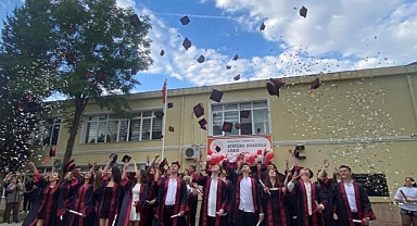 Babaeski Atatürk Anadolu Lisesi’nde Mezuniyet Coşkusu