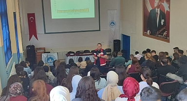 Babaeski MYO Öğrencilerine Aile Planlaması ve Bağımlılık Eğitimi