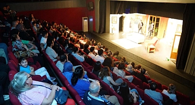 Çorlu 3. Tiyatro Festivali Perdelerini Açtı