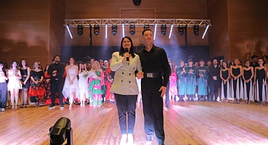 “DANSLARIN GECESİ” BÜYÜK BEĞENİ TOPLADI