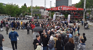 Fide dağıtımında uzun kuyruklar oluştu