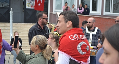 Kırklareli'nde Engelli Öğrencilere Anlamlı Asker Kınası