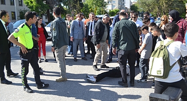 Kırklareli Vilayet Meydanı’nda Elektrikli Bisiklet Kazası: 13 Yaşındaki Çocuk Yaralandı