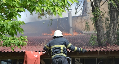 Kırklareli Yeni Sanayi Sitesi'nde Yangın Korkuttu