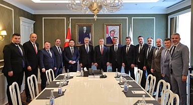 Milletvekili Sarıçam’dan Gençlik ve Spor Bakanı’na Spor Yatırımları Ziyareti