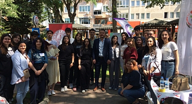 Minikler Tarihi Çeşmeleri Resmetti