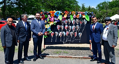 Nadırlı Mehmet Fevzi Özdemir İlkokulu'nda Renkli Çocuk Şenliği