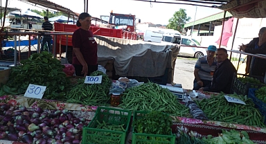 Pazarda Bezelye Yoğun İlgi Gördü