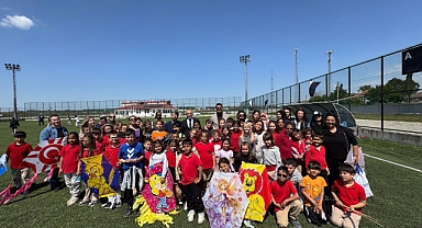 Pehlivanköy’de Uçurtma Şenliğiyle Aile Yılı Kutlandı