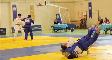 “ÜNİVERSİTELER TÜRKİYE JUDO ŞAMPİYONASI” TRAKYA ÜNİVERSİTESİ’NDE BAŞLADI