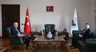 Vali Uğur Turan'dan Ziyaretçilere Nezaketle Karşılama