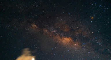 23 Haziran 2025 Pazartesi Günlük Burç Yorumları: Yeni Haftaya Gökyüzü Nasıl Başlıyor?