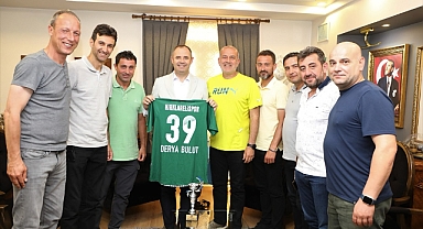 Başkan Derya Bulut, MHP Heyetini ve Şampiyon Veteranları Ağırladı