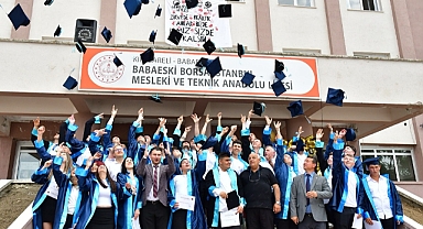 Başkan Fırat Yayla Mezuniyet Coşkusuna Ortak Oldu