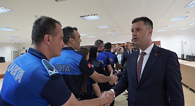 Başkan Sarıkurt ve Meclis Üyeleri Personel ile Bayramlaştı