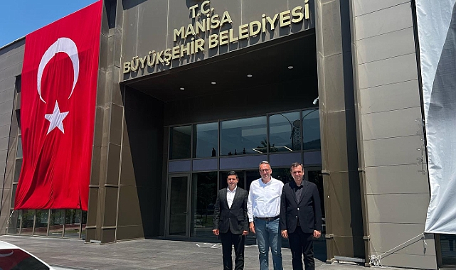Belediye Başkanlarından Anlamlı Taziye Ziyareti