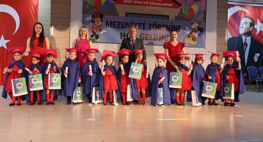 Büyükkarıştıran’da Umut Oyun Evi Mezuniyet Coşkusu Yaşandı