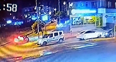 Edirne'de 4 aracın karıştığı kaza kamerada