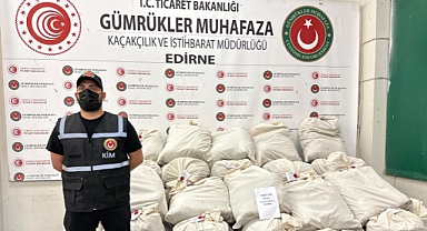Kaçakçıların cihaz yerleştirip takibe aldıkları 2 TIR’da 318 kilo uyuşturucu ele geçti; 10 gözaltı